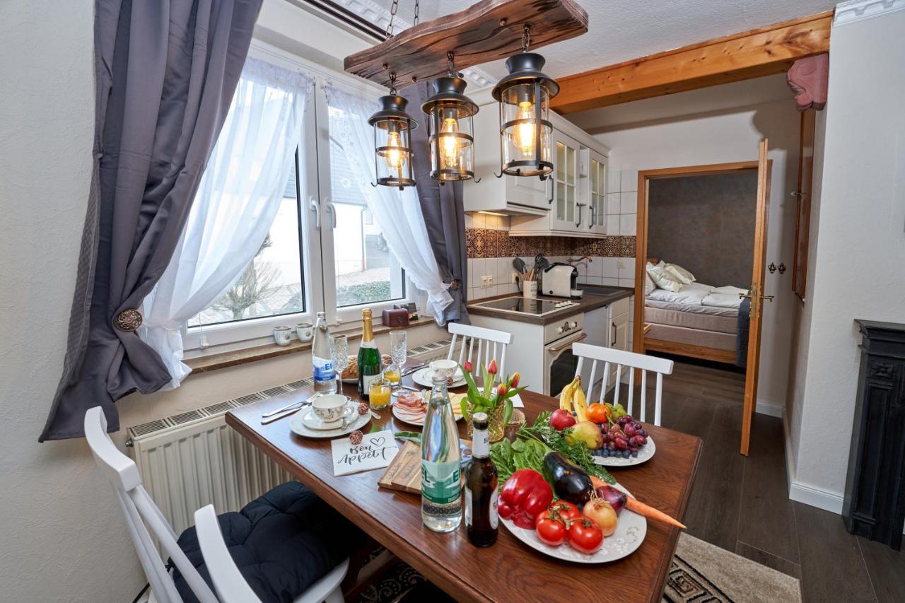 Ferienwohnungen Eifelstuben Mit Charme - Am See, Nahe Burg Ulmen Екстериор снимка